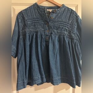 Solitaire Blue Denim cropped Top with Button Accent